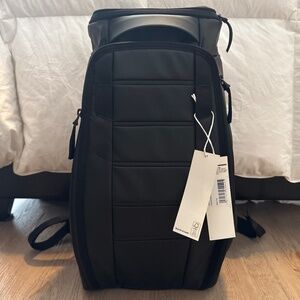 D__b Hugger Backpack 25L